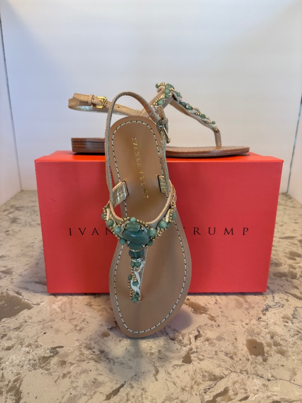Women’s Ivanka Trump Pauline Embellished Leather Thong Flat Sandals 7.5 M